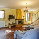 Pescheto With Private Pool Close To Lucca Pieve di Compito