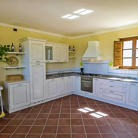 Pescheto With Private Pool Close To Lucca